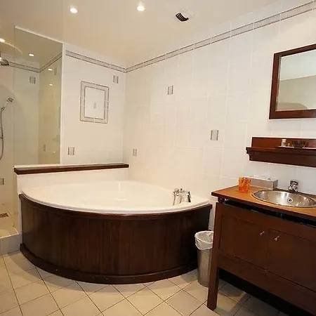 Hotel Les Trois Lys Condom